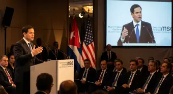Marco Rubio en conferencia diplomática con banderas de Cuba y Estados Unidos